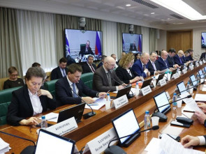Сенатор Борис Невзоров защищает интересы рыбацких регионов в вопросе перезаключения договоров на промысловые участки