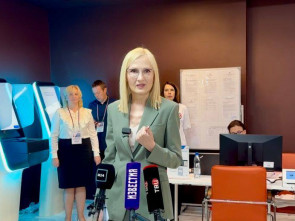 Ирина Яровая проголосовала на выборах губернатора Камчатского края в московском МФЦ