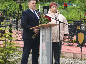 В поселке Термальный почтили память Героя России Александра Попова 2