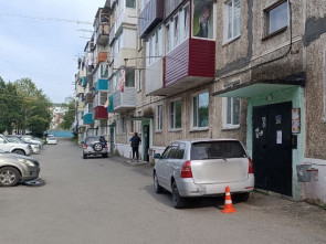 85-летнюю женщину сбили прямо возле подъезда жилого дома на Камчатке