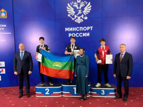 Бронзу первенства России по армрестлингу взял камчатский спортсмен