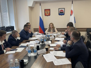 На Камчатке ежеквартально будут проверять дороги к медучреждениям