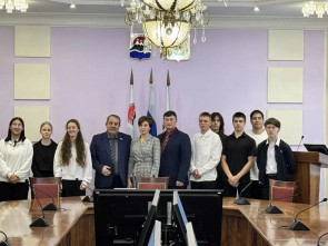 Учащиеся школы № 5 столицы Камчатки побывали на экскурсии в Городской Думе