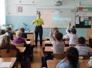 Специалисты «Вулканов Камчатки» провели интерактивный урок для елизовских школьников