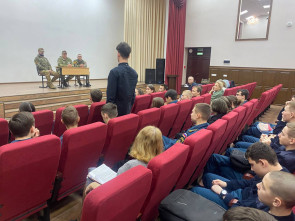 Координаторы фонда «Защитники Отечества» и ветераны СВО провели уроки мужества на Камчатке